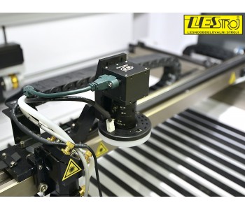 Laserski rezalni stroj HS + CCD kamera