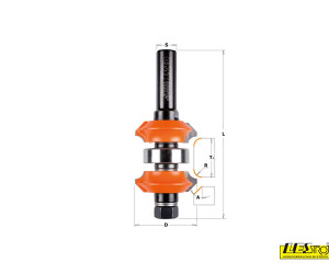 Adjustable double roundover router bit with a bearing