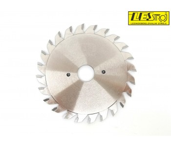 Adjustable scoring saw blades