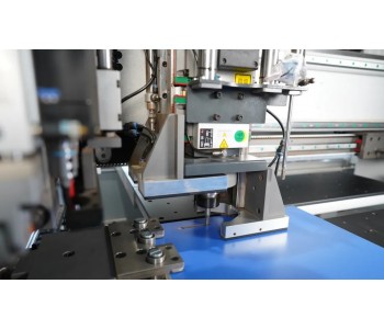 Through-feed CNC machine KDT KD‑610Z
