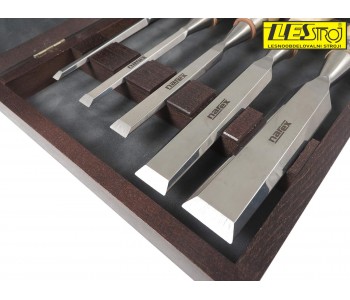 Professional straight chisels in a case RICHTER